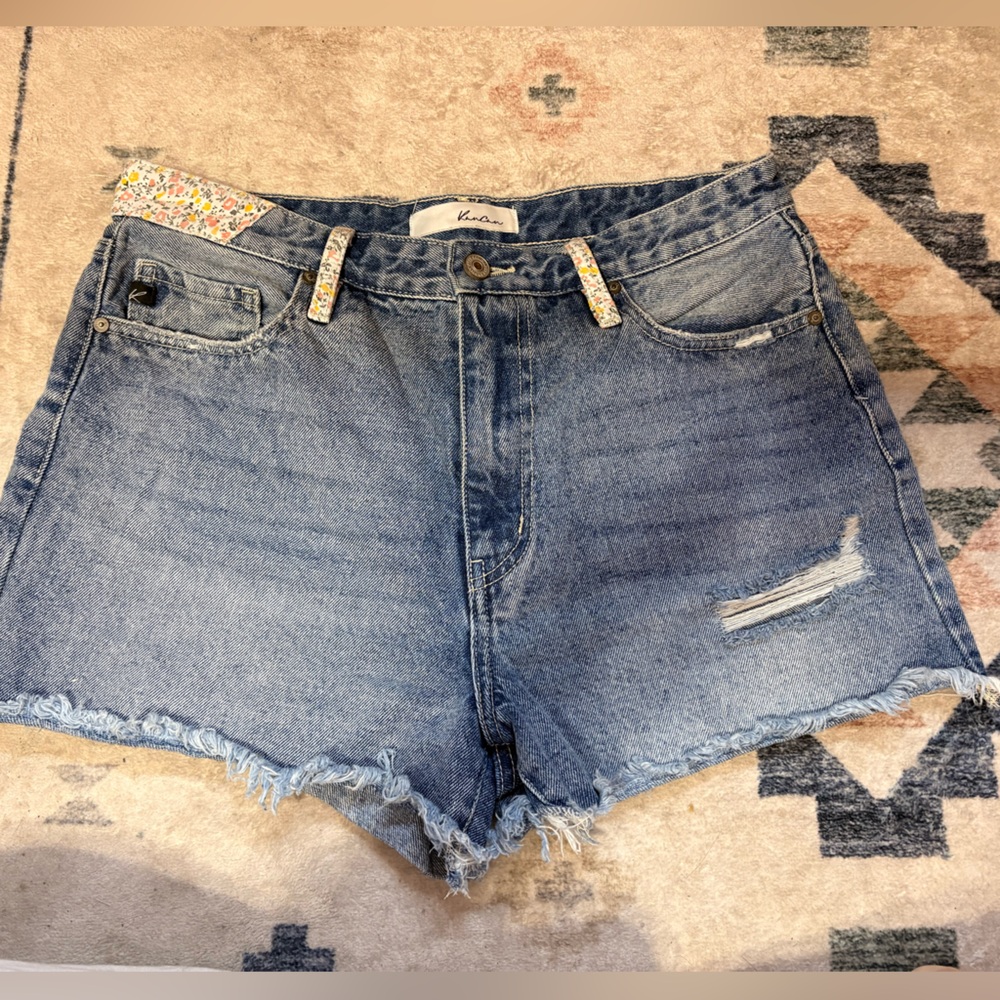 KanCan Bradynn High Rise Shorts